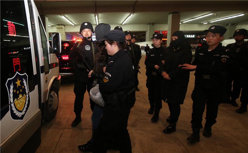 西安警方破获特大电信诈骗案 涉案3900万元120人落网 警惕股票投资骗局